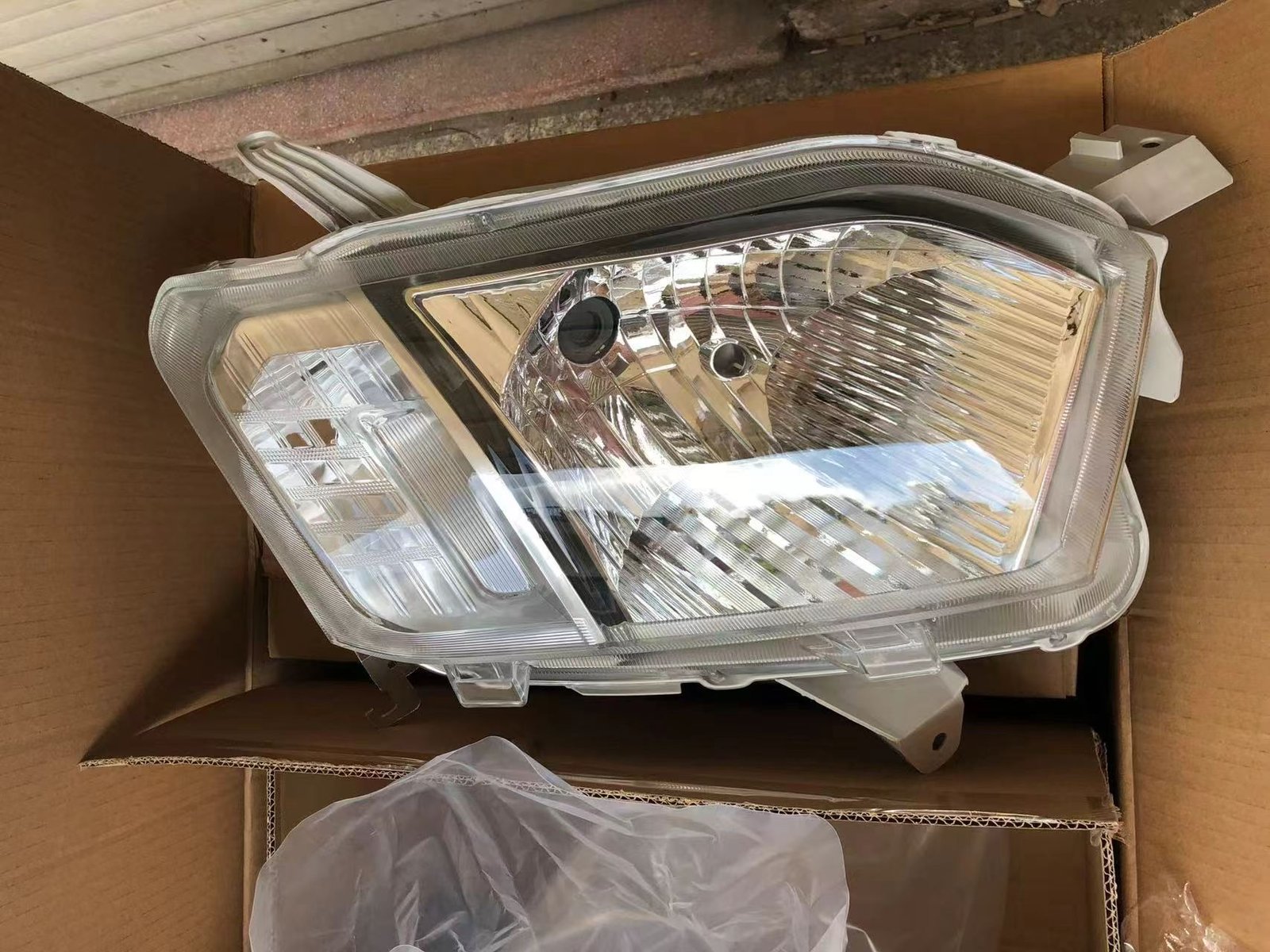 Auto Head Lamp Probox Succeed 20012 OEM 8113052j50 8117052j50 Headlight